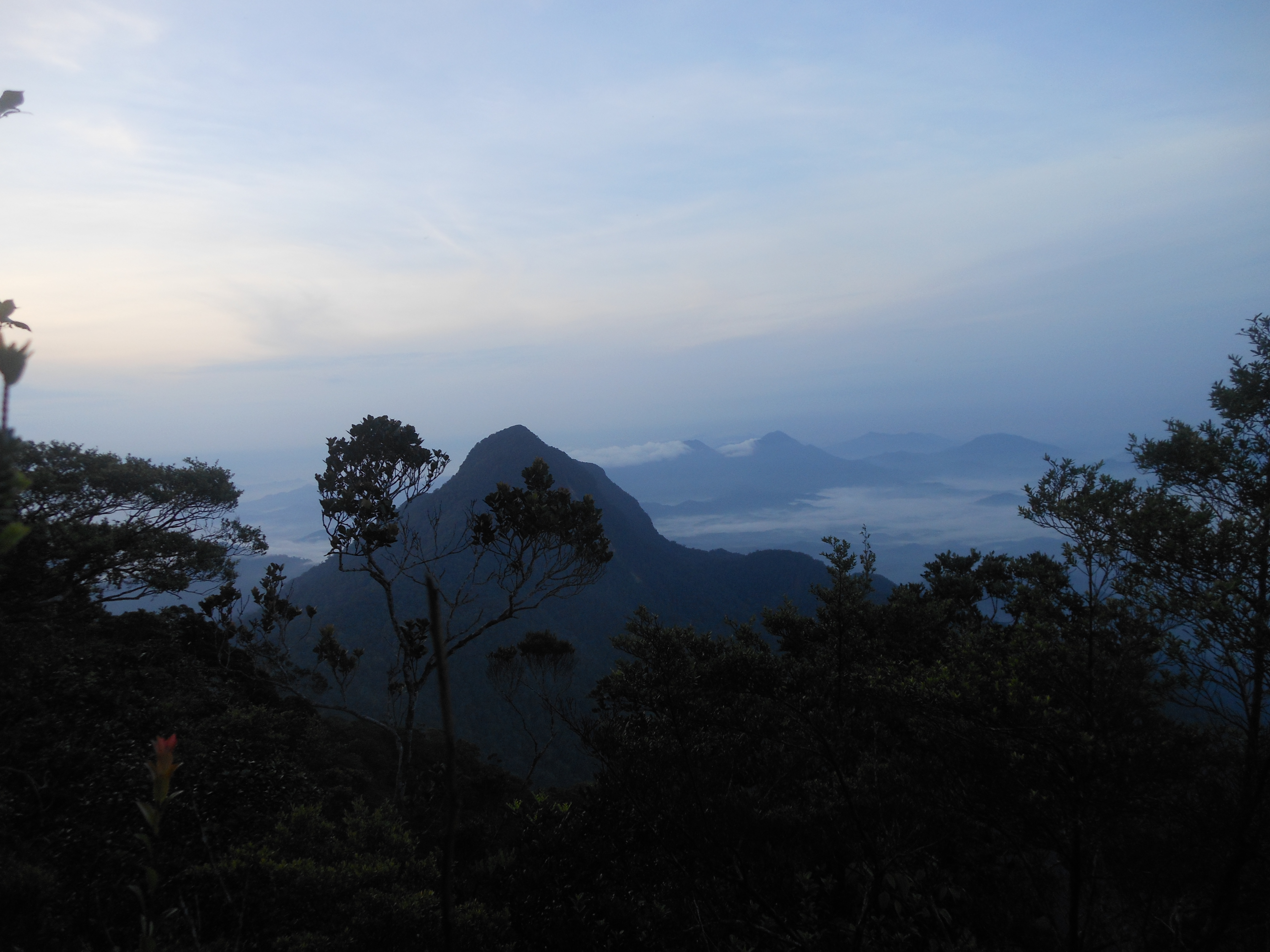 Gunung Bawang | Gunung Bagging